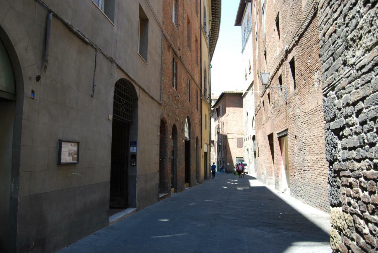 Hotel Antica Dimora Del Buongoverno Siena Exterior foto